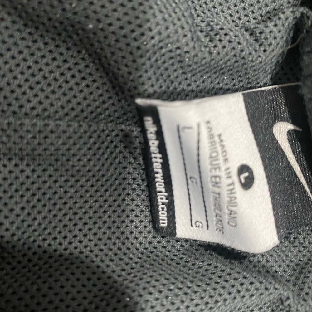 5 for $25 Nike Boys Size Large Shorts - Picture 5 of 5